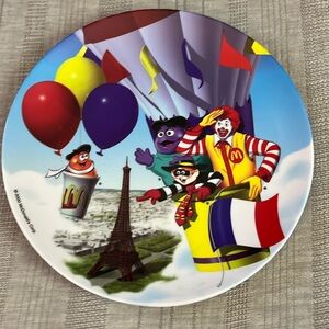 McDonald’s Vintage Plate 2000. Never used!